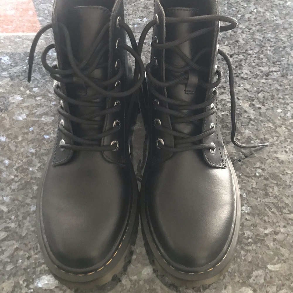 BNWOT...Doc Martin Boots